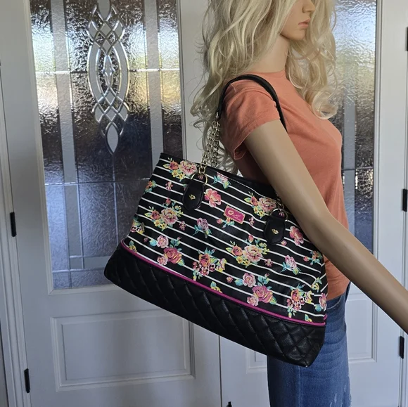 BETSEY JOHNSON PURSE - Picture 4 of 15